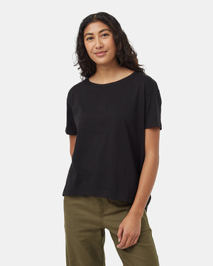 Black-Crew-Neck-Flowy-Oversized-Shortsleeve-T-Shirt