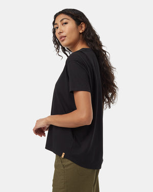 Black-Crew-Neck-Flowy-Oversized-Shortsleeve-T-Shirt