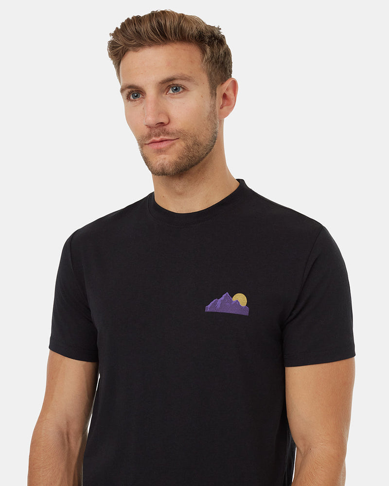 Black-Crew-Neck-Graphic-Shortsleeve-T-Shirt