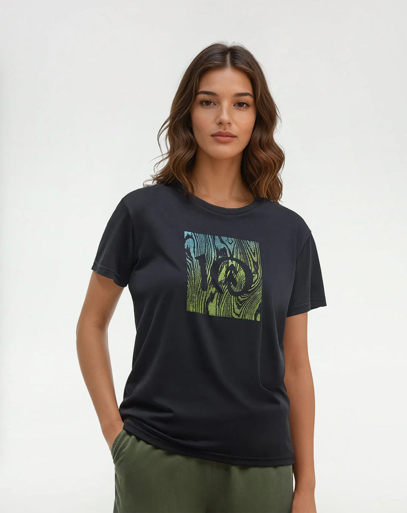 Black-Crew-Neck-Graphic-Shortsleeve-T-Shirt