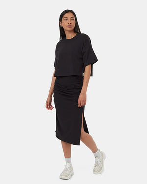 Black-High-Rise-Midi-Fleece-Skirt