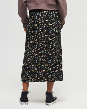 Black-High-Rise-Midi-Length-Crepe-Slitted-Skirt