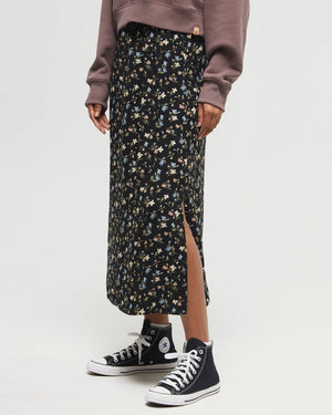 Black-High-Rise-Midi-Length-Crepe-Slitted-Skirt