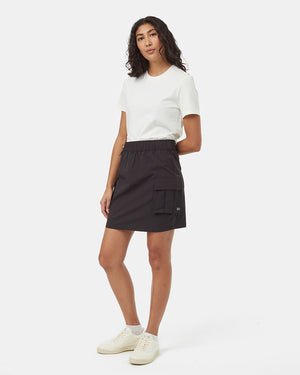 Black-High-Rise-Mini-Cargo-Pull-On-Skirt