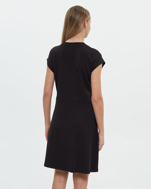 Black-Knee-Length-Crew-Neck-Dress