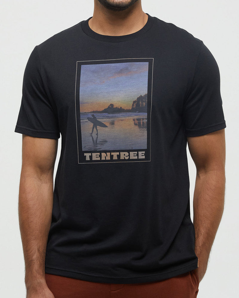Black-Regular-Fit-Printed-Graphic-T-shirt