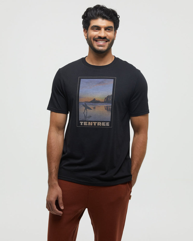 Black-Regular-Fit-Printed-Graphic-T-shirt
