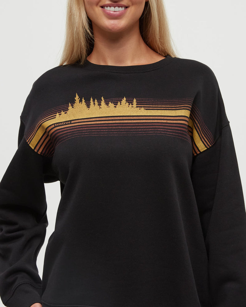 Black-Relax-Printed-Graphic-TreeFleece-Crew