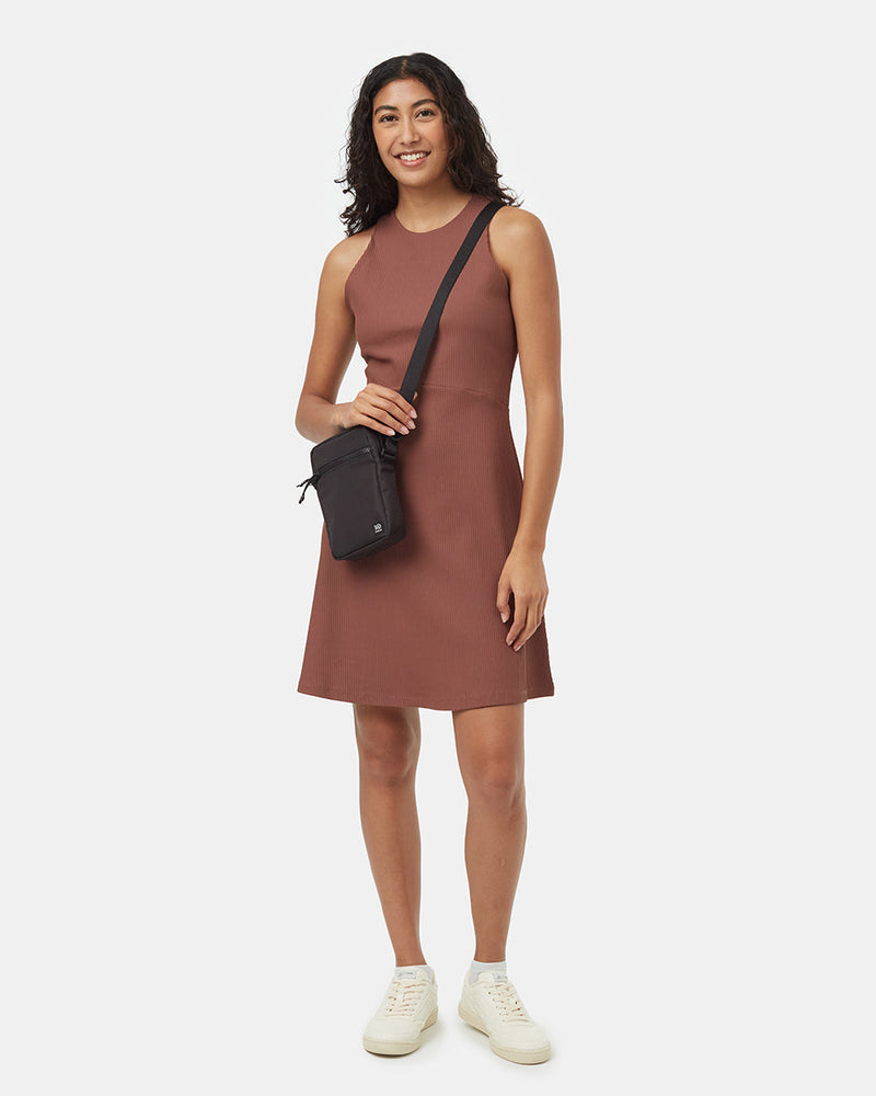 Black-Sustainable-Water-Repellent-Crossover-Bag