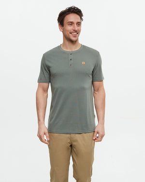 Green-Basic-Shortsleeve-Button-T-Shirt