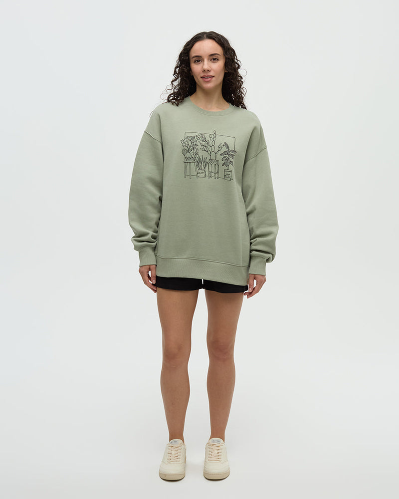 Green-Crew-Neck-Graphic-Longsleeve-Sweatshirt
