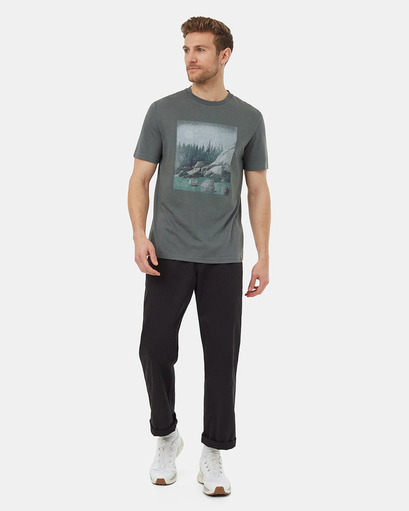 Green-Crew-Neck-Graphic-Shortsleeve-T-Shirt
