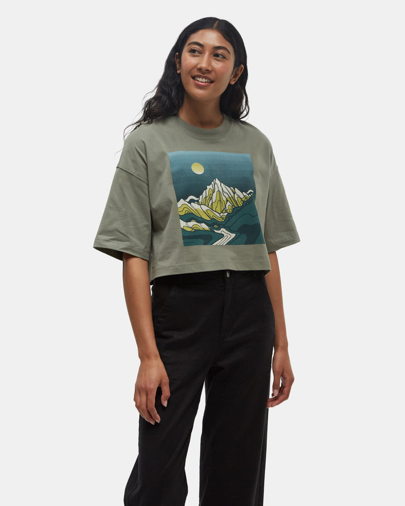 Green-Crew-Neck-Graphic-Shortsleeve-T-Shirt