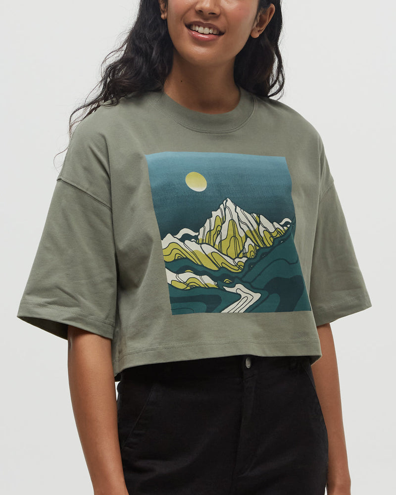 Green-Crew-Neck-Graphic-Shortsleeve-T-Shirt