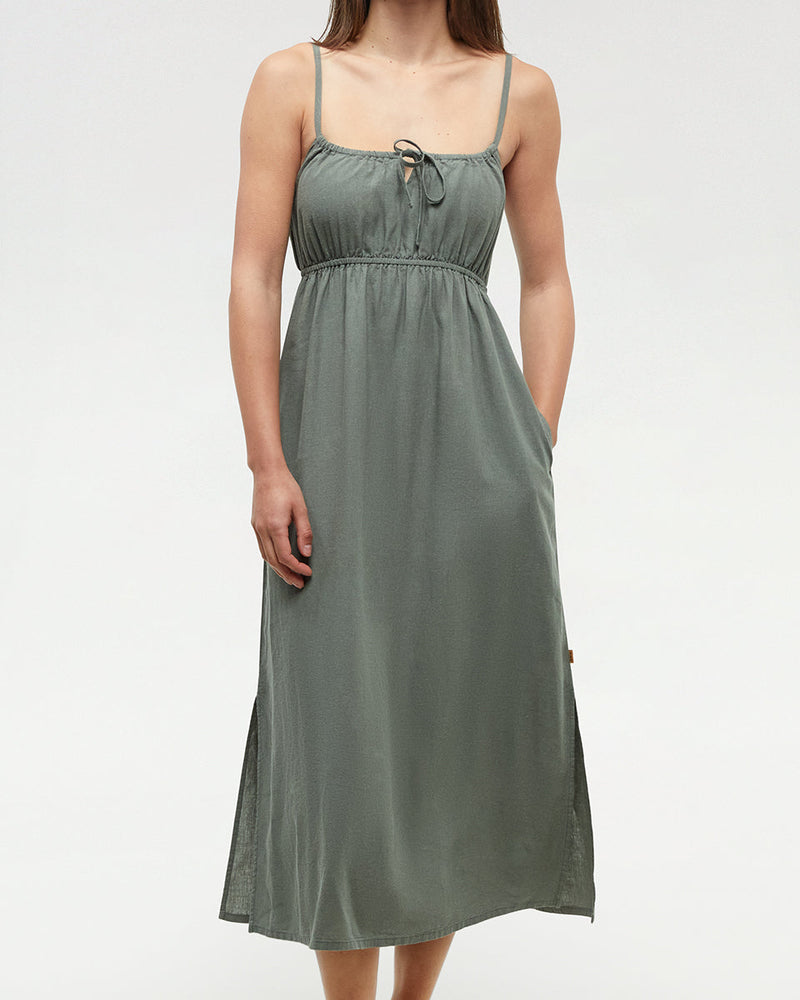 Green-Fit-_-Flare-Tie-Front-Maxi-Dress