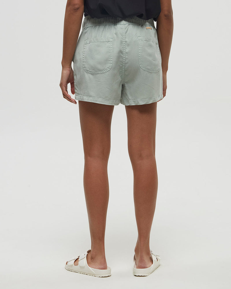 Green-Regular-Mid-rise-Pull-on-Short