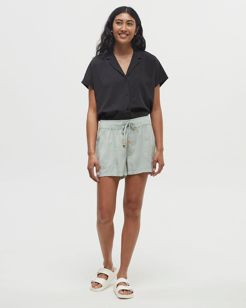 Green-Regular-Mid-rise-Pull-on-Short