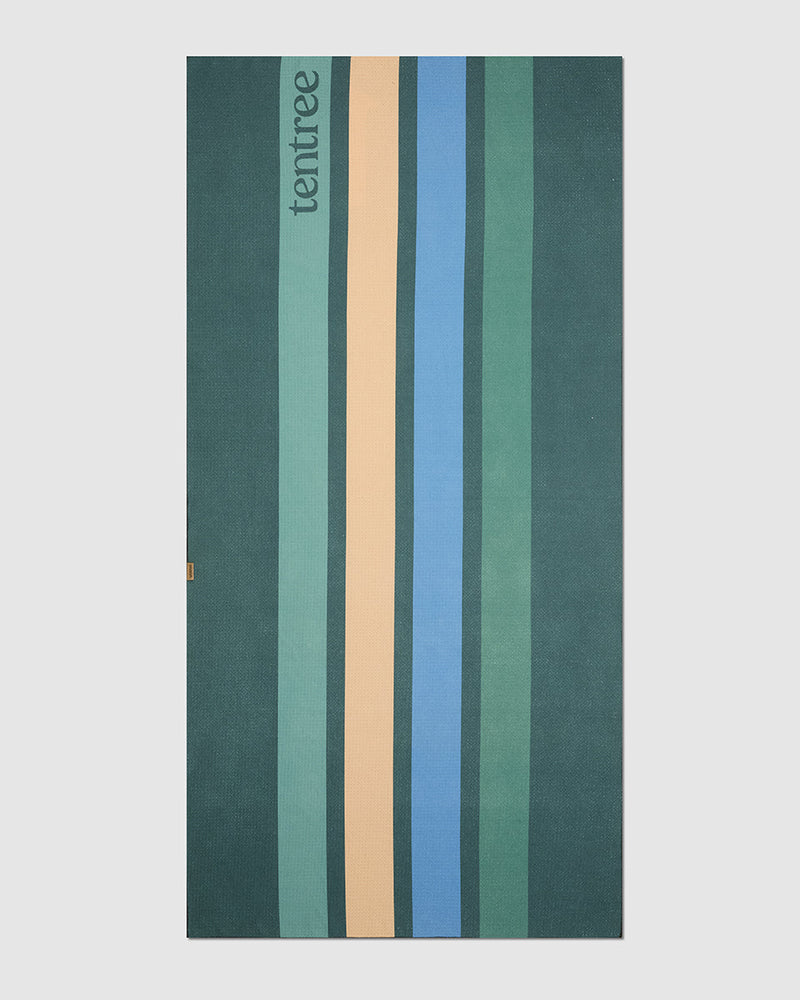 Green-Sustainable-Packable-Beach-Towel