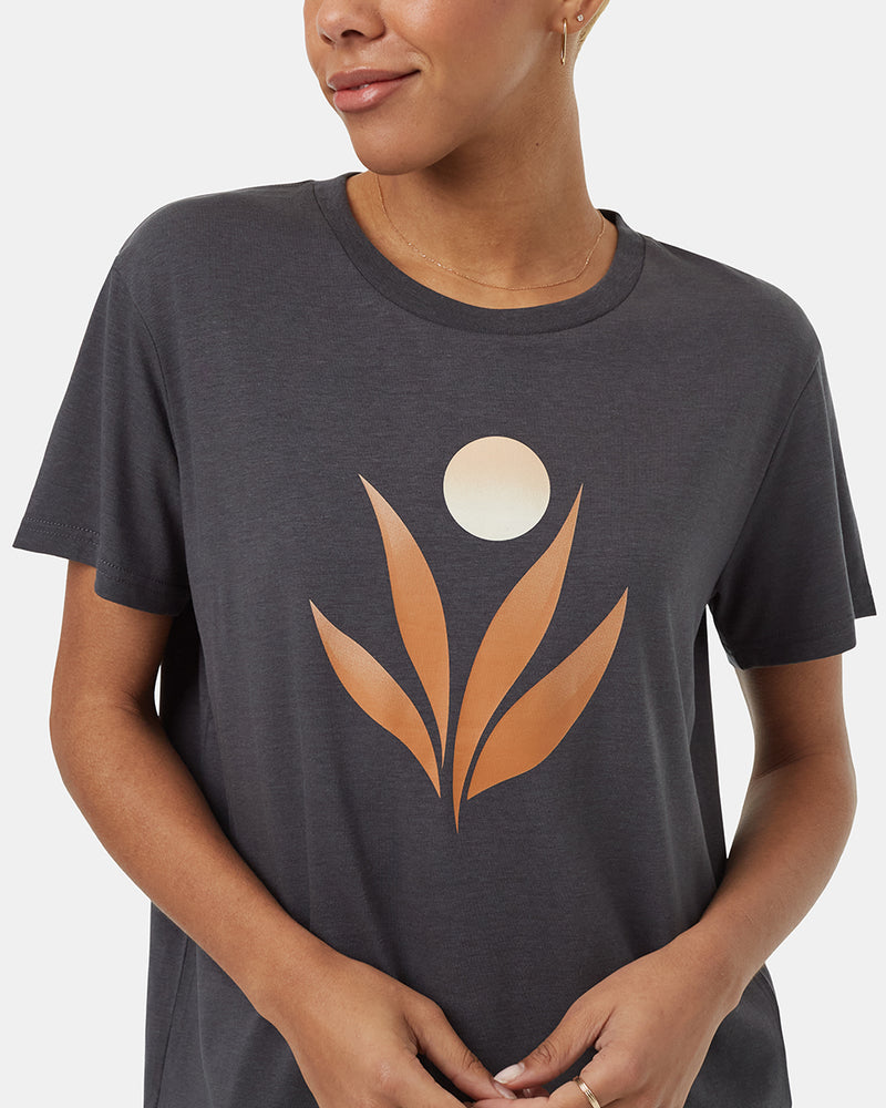 Grey-Luke-Swinson-Crew-Neck-Graphic-Shortsleeve-T-Shirt