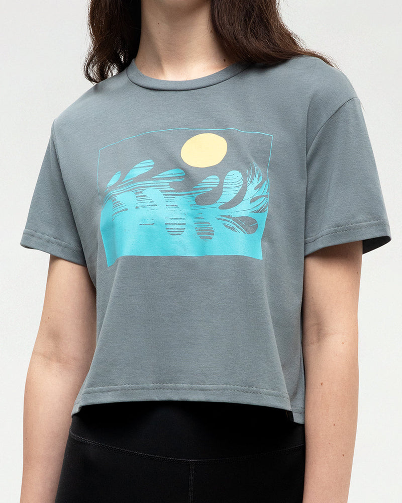 Grey-Relax-Fit-Printed-Graphic-Cropped-T-shirt
