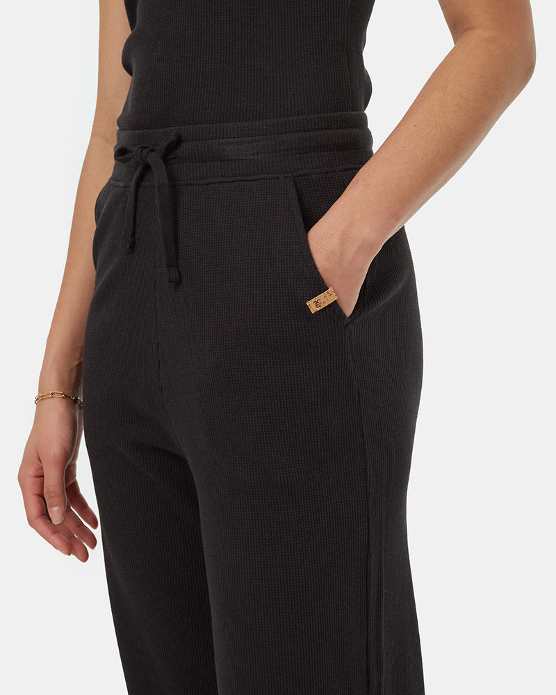 Black-Waffled-High-Rise-Cropped-Pant