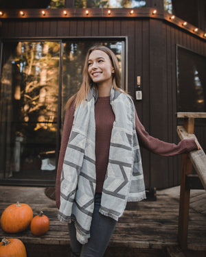 White Organic Cotton Pattern Blanket Scarf