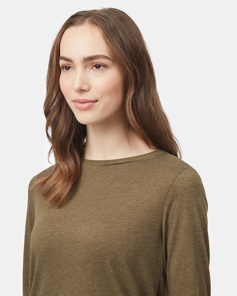 women's_basic_longsleeve_t-shirt_green