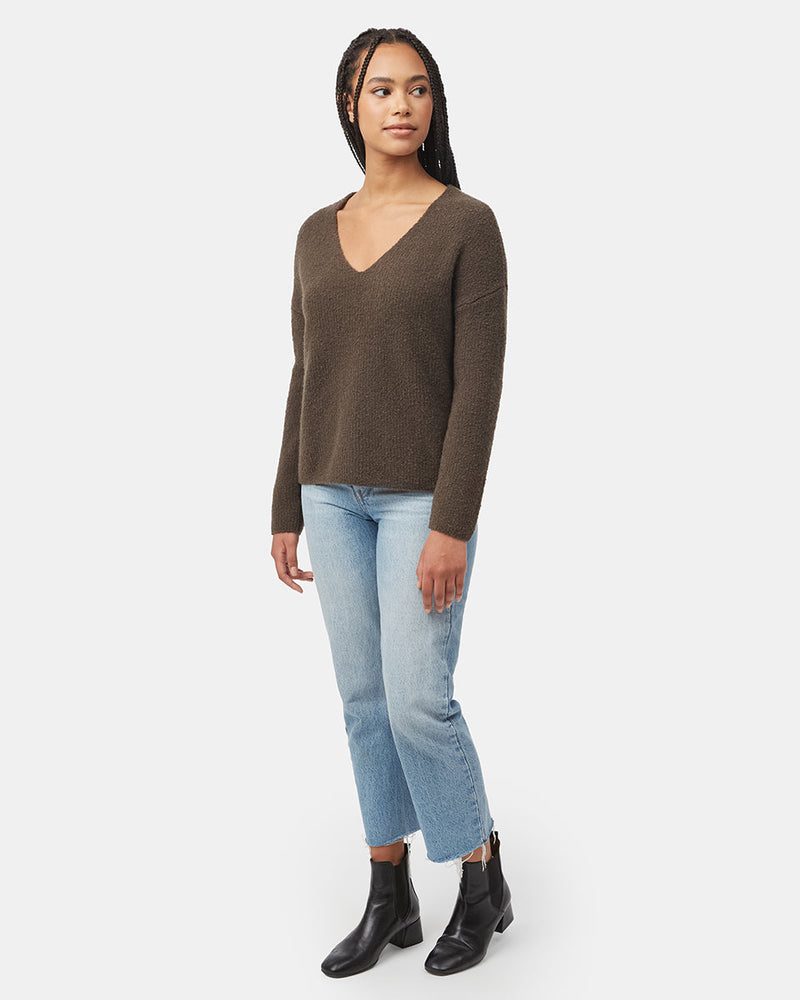 green_v-neck_sweater_womens
